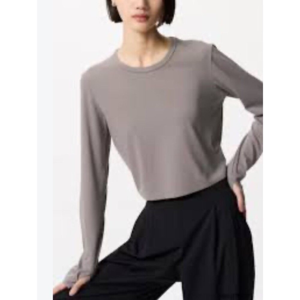 Uniqlo AIRism Womens Cropped T-Shirt UV Dry Wick Thumbholes Large Taupe'ish Gray